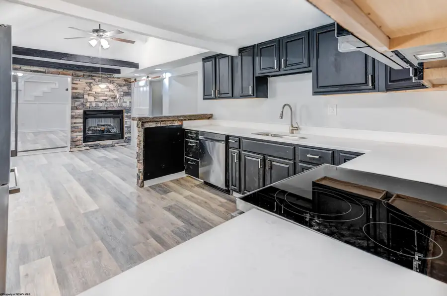 450 Wildwood Lake, Morgantown, WV 26508 - #2