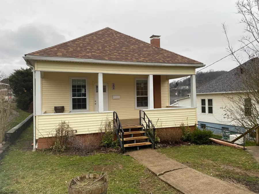 204 Ohio Avenue, Nutter Fort, WV 26301 - #2