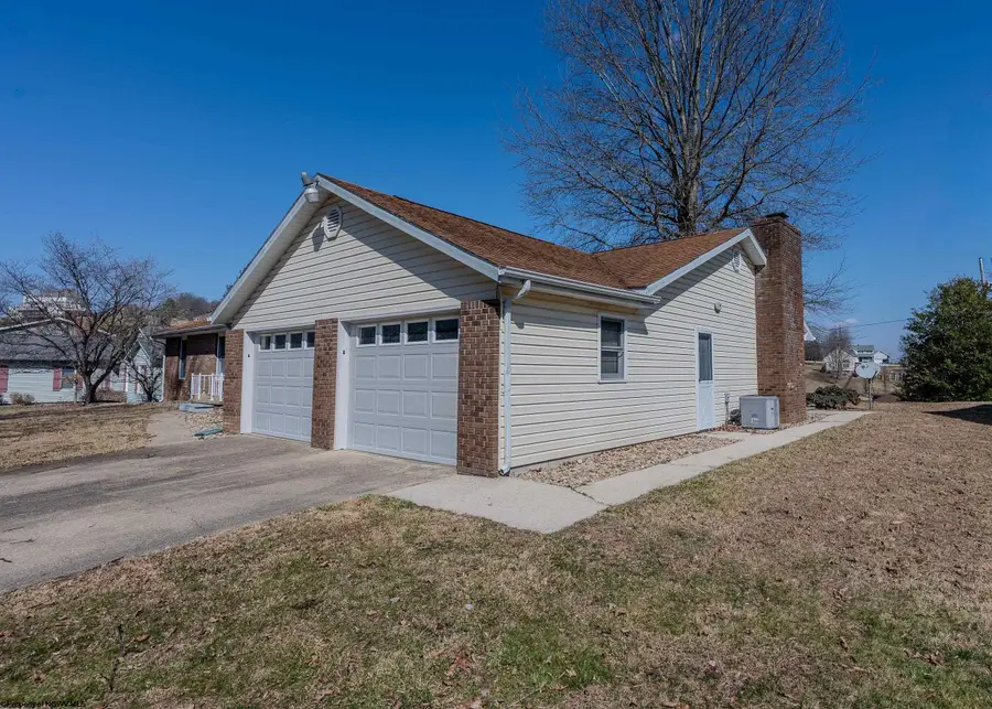 449 Forest Drive, Bridgeport, WV 26330 - #2