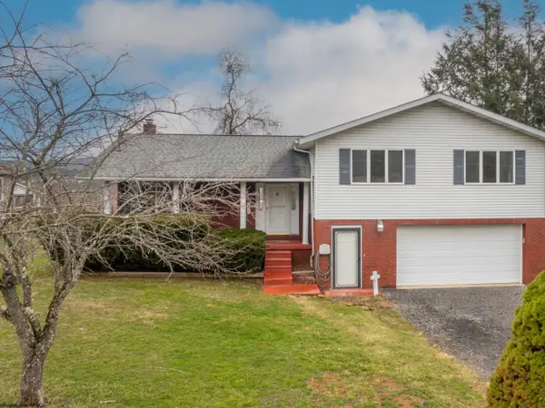 224 Hemlock Lane, Reedsville, WV 26547