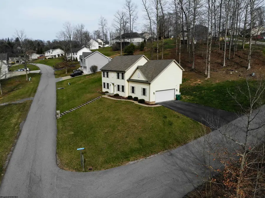 26 Pepperbush Lane, Fairmont, WV 26554 - #3