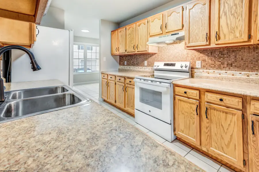 611 Vista Oaks Drive, Fairmont, WV 26554 - #2