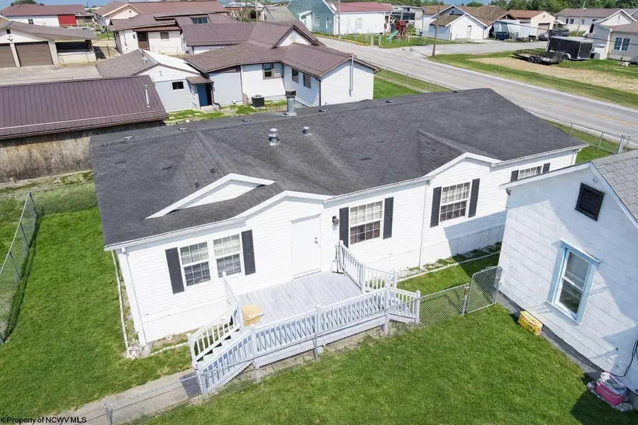 1317 N River Avenue, Weston, WV 26452 - #2