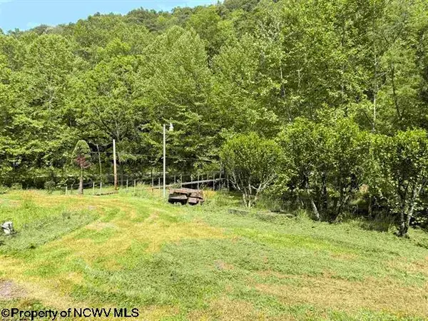 8557 Copley Road, Weston, WV 26452