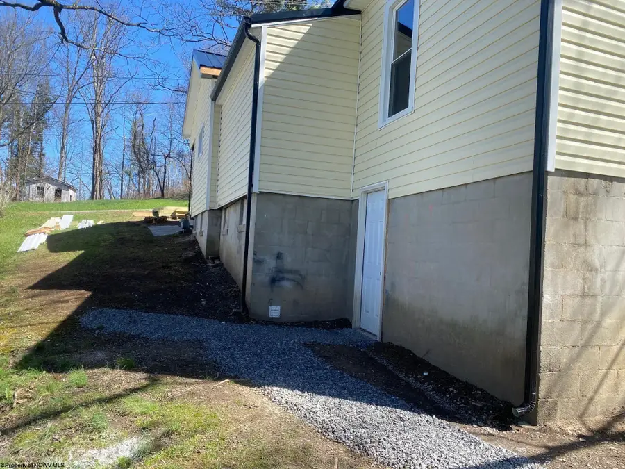 96 Jackson Street, Junior, WV 26275 - #3
