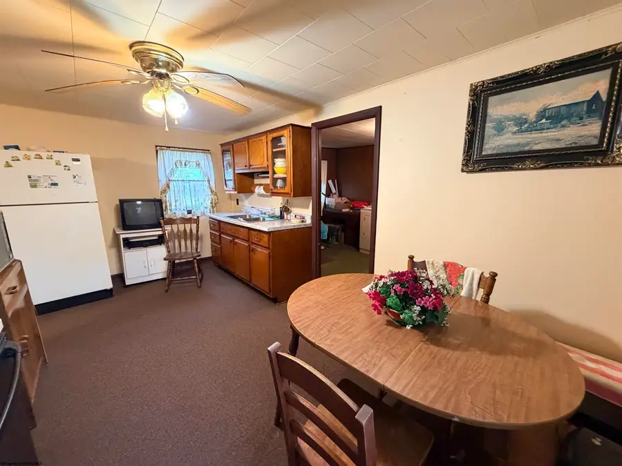 10 Center Street, Rowlesburg, WV 26425 - #2