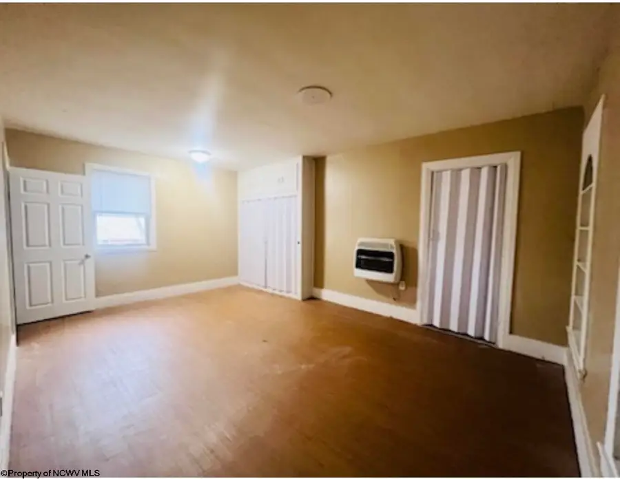 302 Columbia Street, Fairmont, WV 26554 - #2