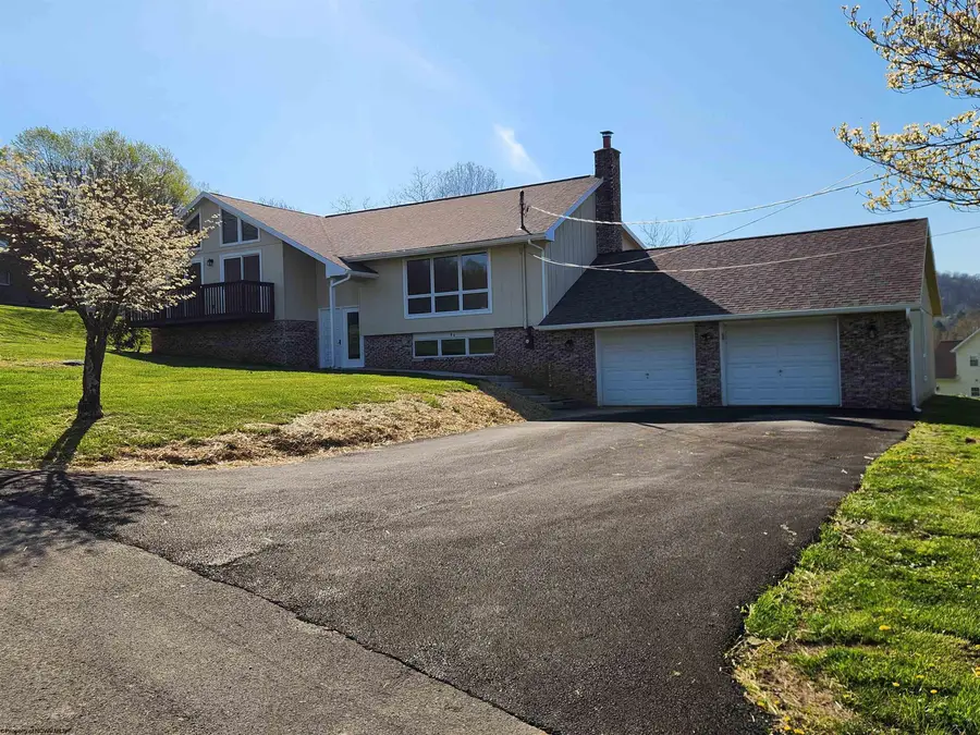 94 Greenhill Lane, Mount Clare, WV 26408 - #2