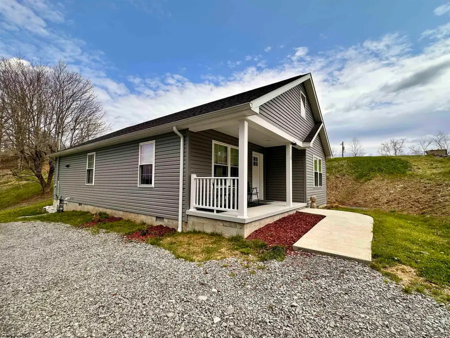 139 Montgomery Road, Weston, WV 26452 - #3