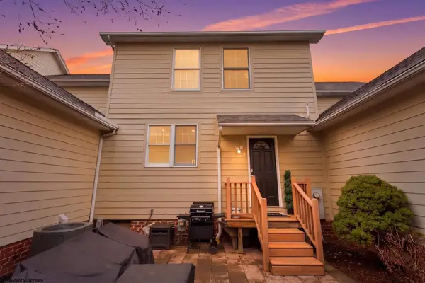 202 Saint Andrews Drive, Morgantown, WV 26508