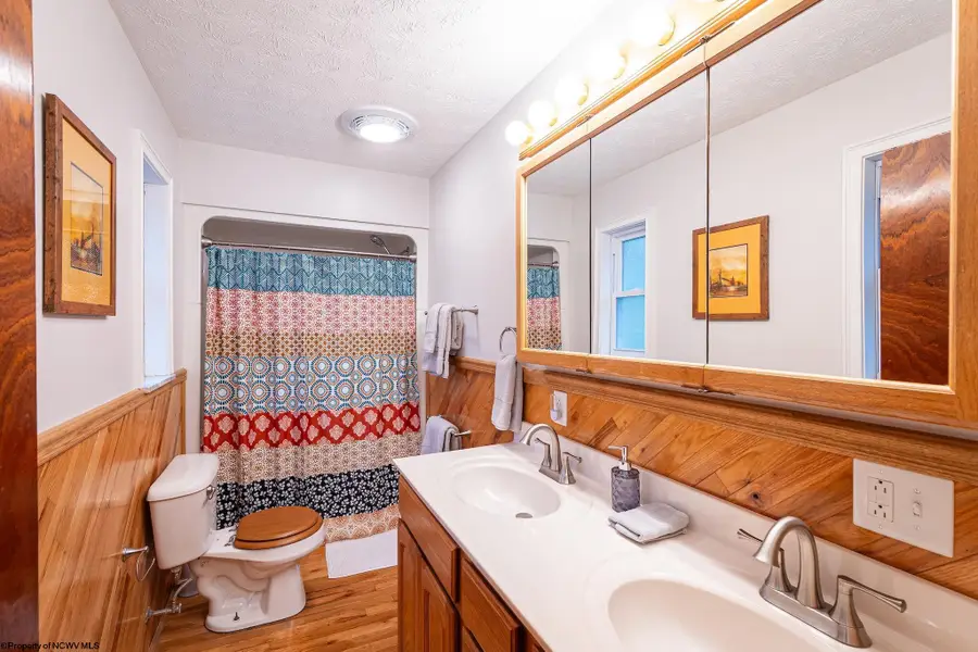 100 Keller Avenue, Fayetteville, WV 25840 - #3