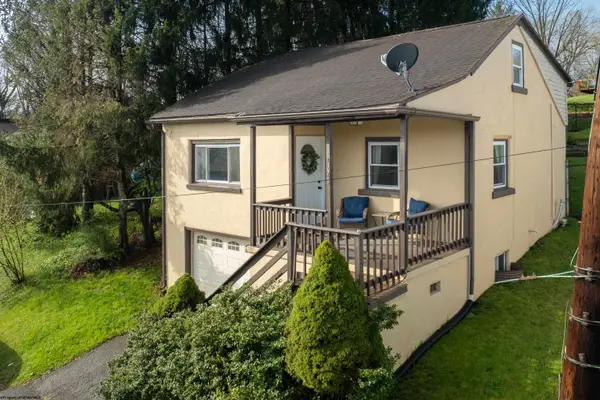 371 Hawk Street, Granville, WV 26534