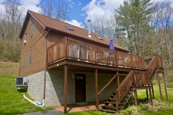 672 Buffalo Brink Road, Mannington, WV 26582