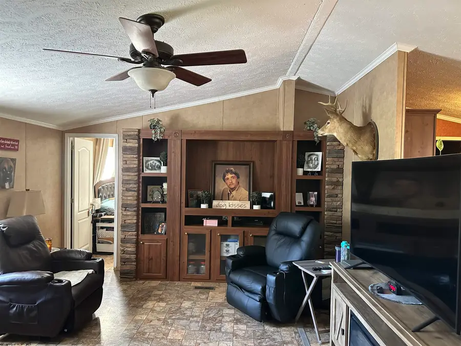 98 Mount Street, Mount Clare, WV 26408 - #3