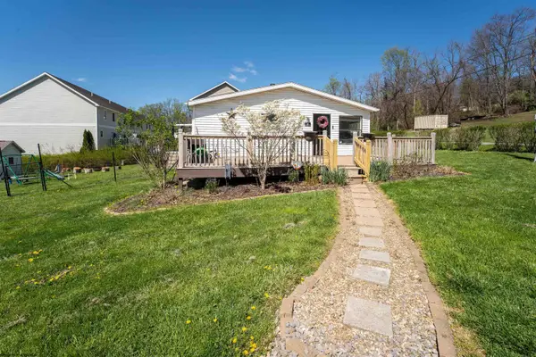 45 Goose Hollow Road, Morgantown, WV 26508
