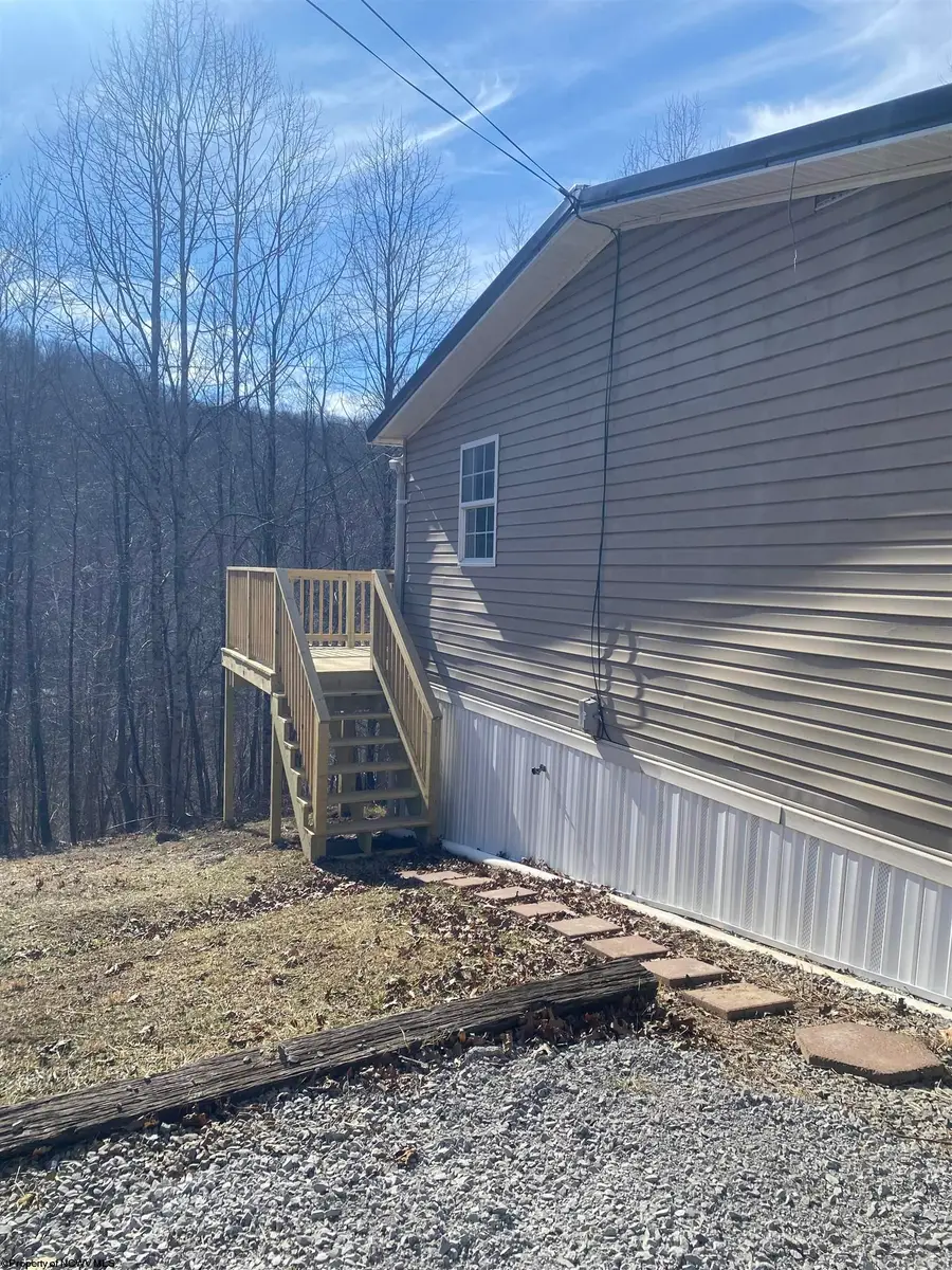 945 Pine Grove Road, Fairmont, WV 26554 - #3