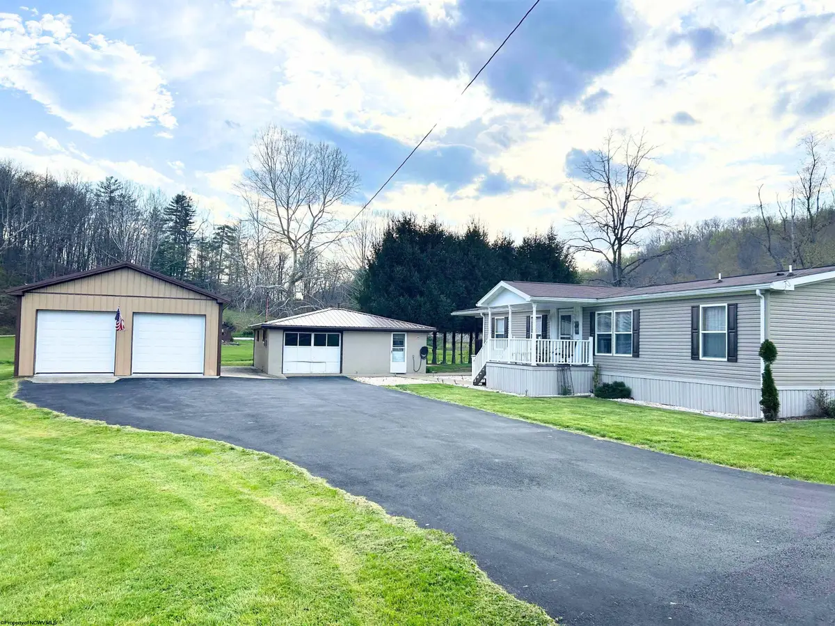 516 Windy Hill Drive, Mannington, WV 26582 - #1