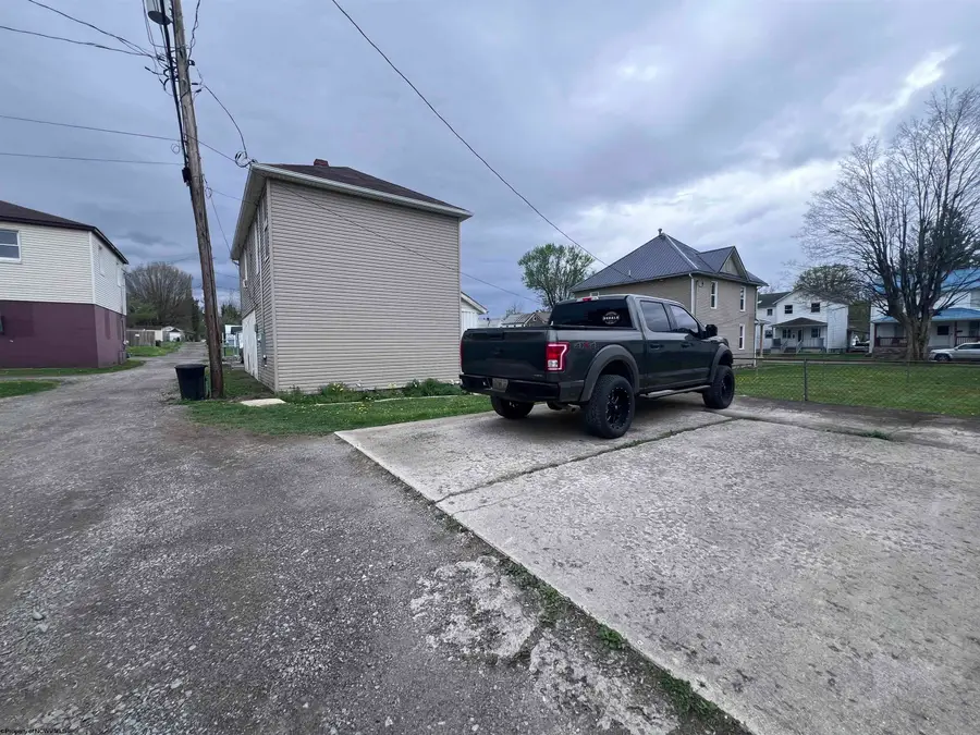 117 1/2 Davis Street, Elkins, WV 26241 - #3