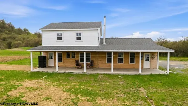 1722 Barbour Pike, Mount Clare, WV 26301