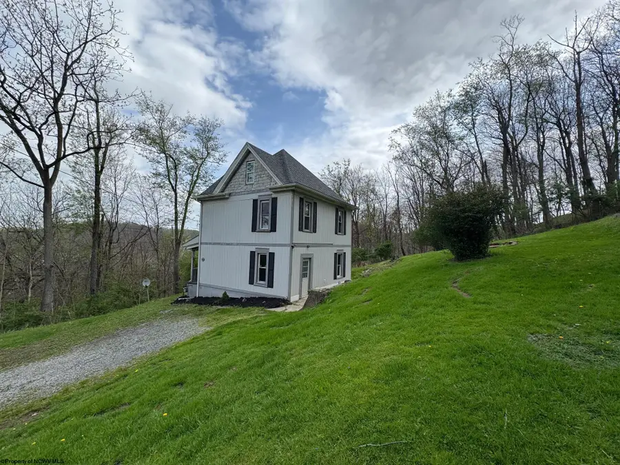 224 Bretz Street, Morgantown, WV 26505 - #2
