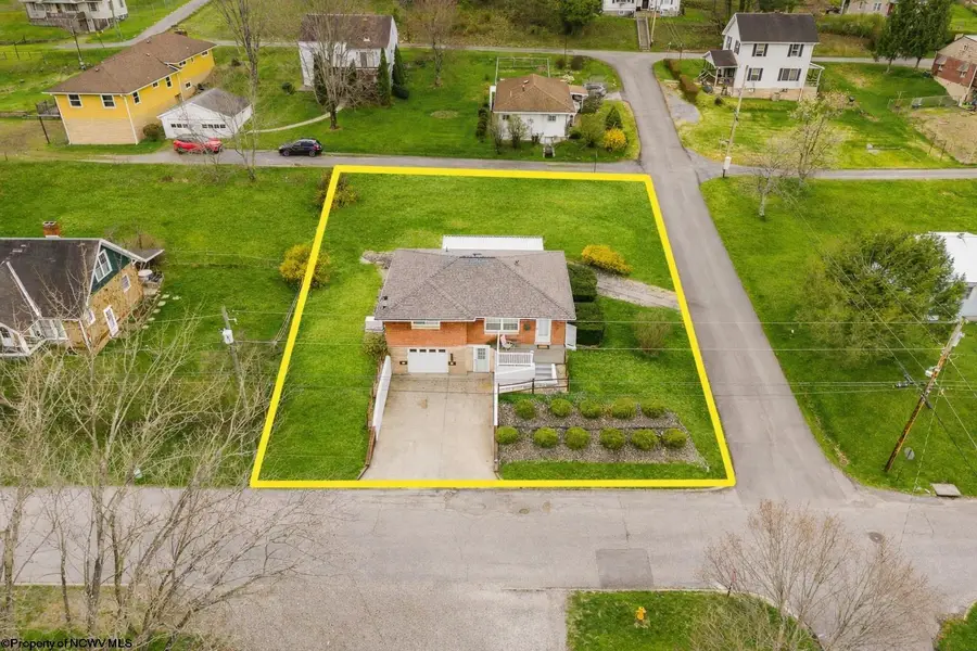367 W Pennsylvania Avenue, Westover, WV 26501 - #2