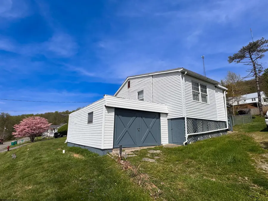 1823 N 21 Street, Clarksburg, WV 26301 - #2