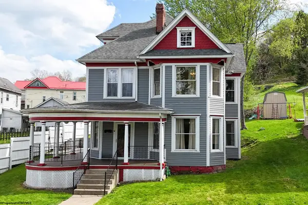 314 Dewey Avenue, Grafton, WV 26354