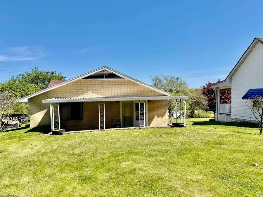 228 Meadowlane Avenue, Fairmont, WV 26554 - #2