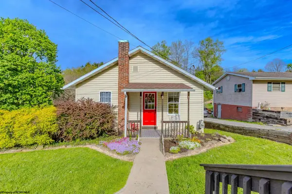 122 Center Street, Kingwood, WV 26537