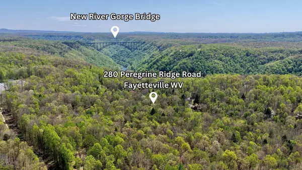 280 Peregrine Ridge Road, Lansing, WV 25938