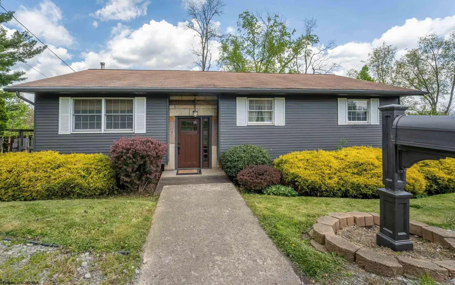 813 Cottonwood Street, Morgantown, WV 26505 - #2