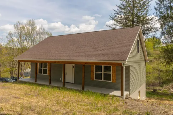 1926 Porterfield Road, Philippi, WV 26416