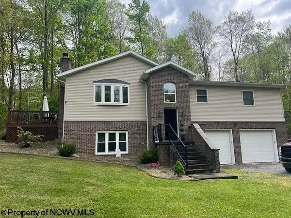 85 Longhorn Drive, Fairmont, WV 26554