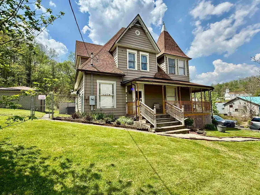 101 Madison Street, Fairview, WV 26570 - #2