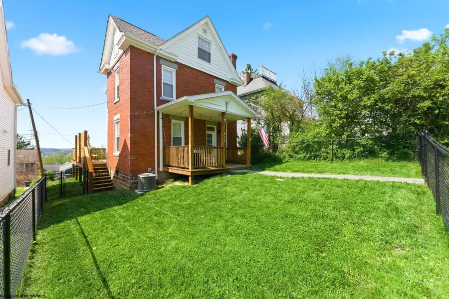 612 Clinton Avenue, Morgantown, WV 26505 - #2