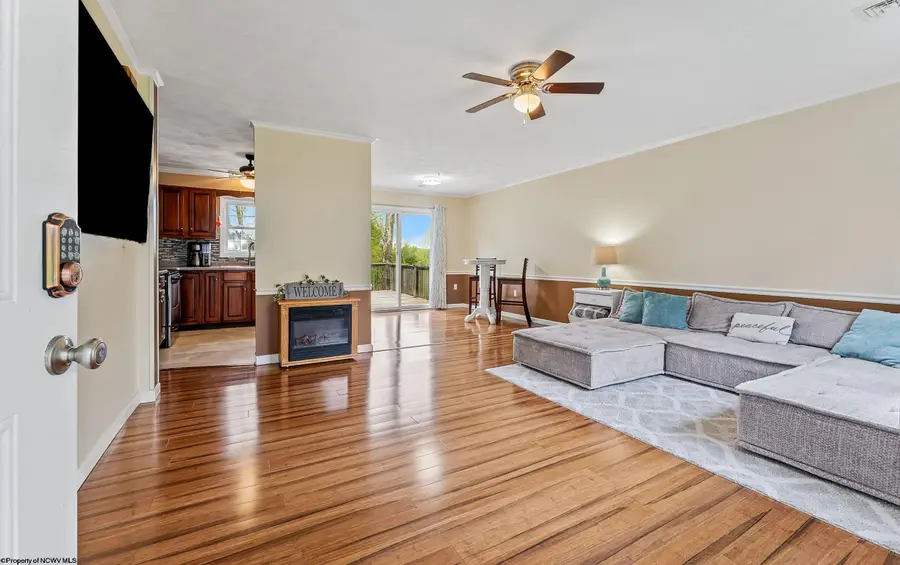 418 Shawnee Drive, Morgantown, WV 26508 - #2