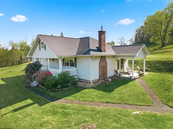 1492 Janes Hill Road, Shinnston, WV 26431