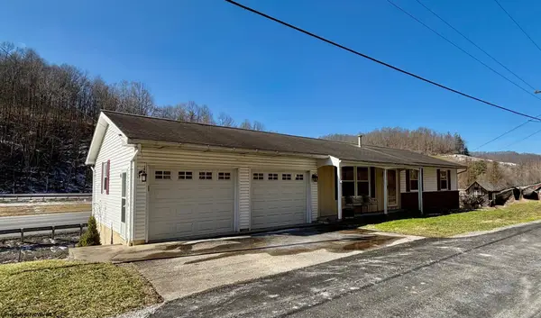 3234 Old Rt 33 Road, Horner, WV 26372