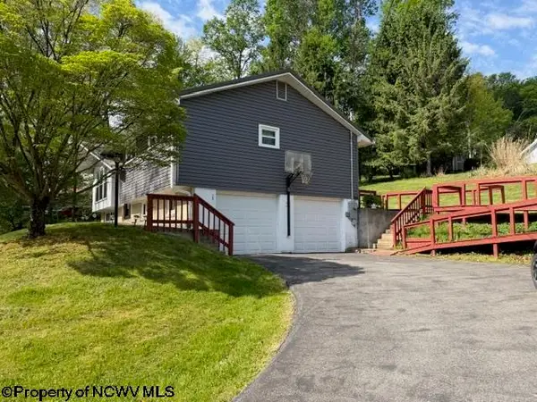 169 Evergreen Circle, Philippi, WV 26416