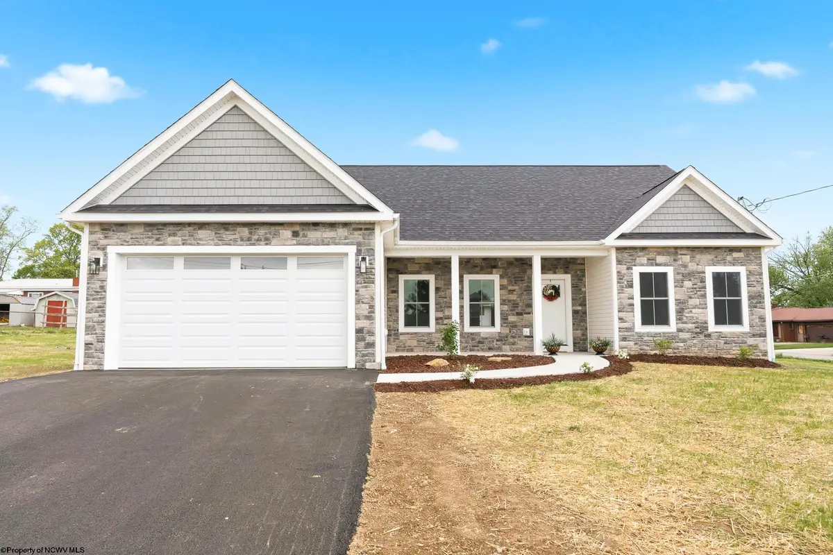16 Margaret Street, Uniontown, PA 15401 - #1