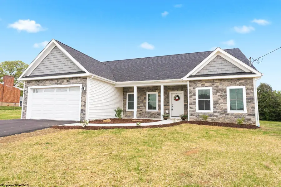 16 Margaret Street, Uniontown, PA 15401 - #2