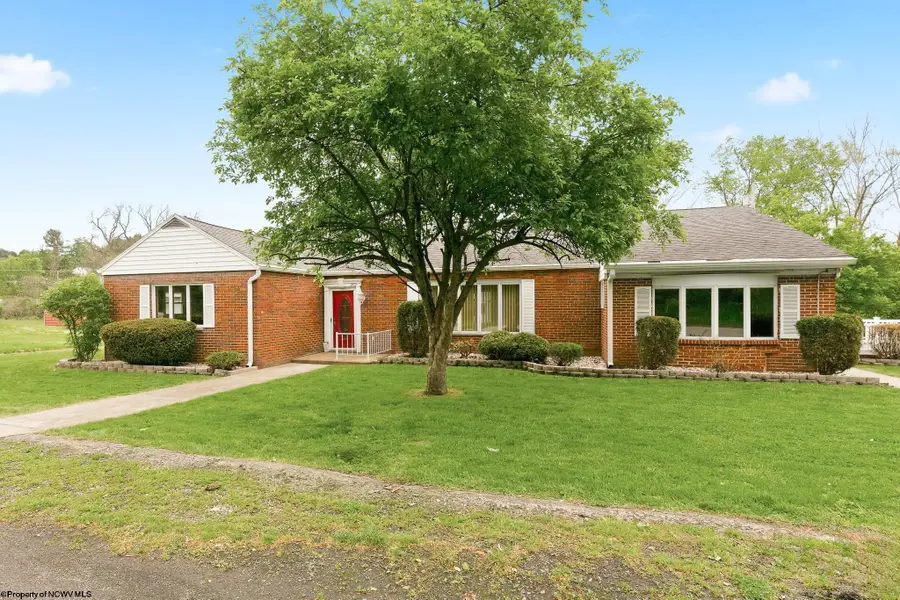 2701 Moyer Road, Connellsville, PA 15425 - #3