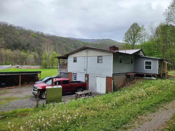 89 Snyder Road, Harman, WV 26270