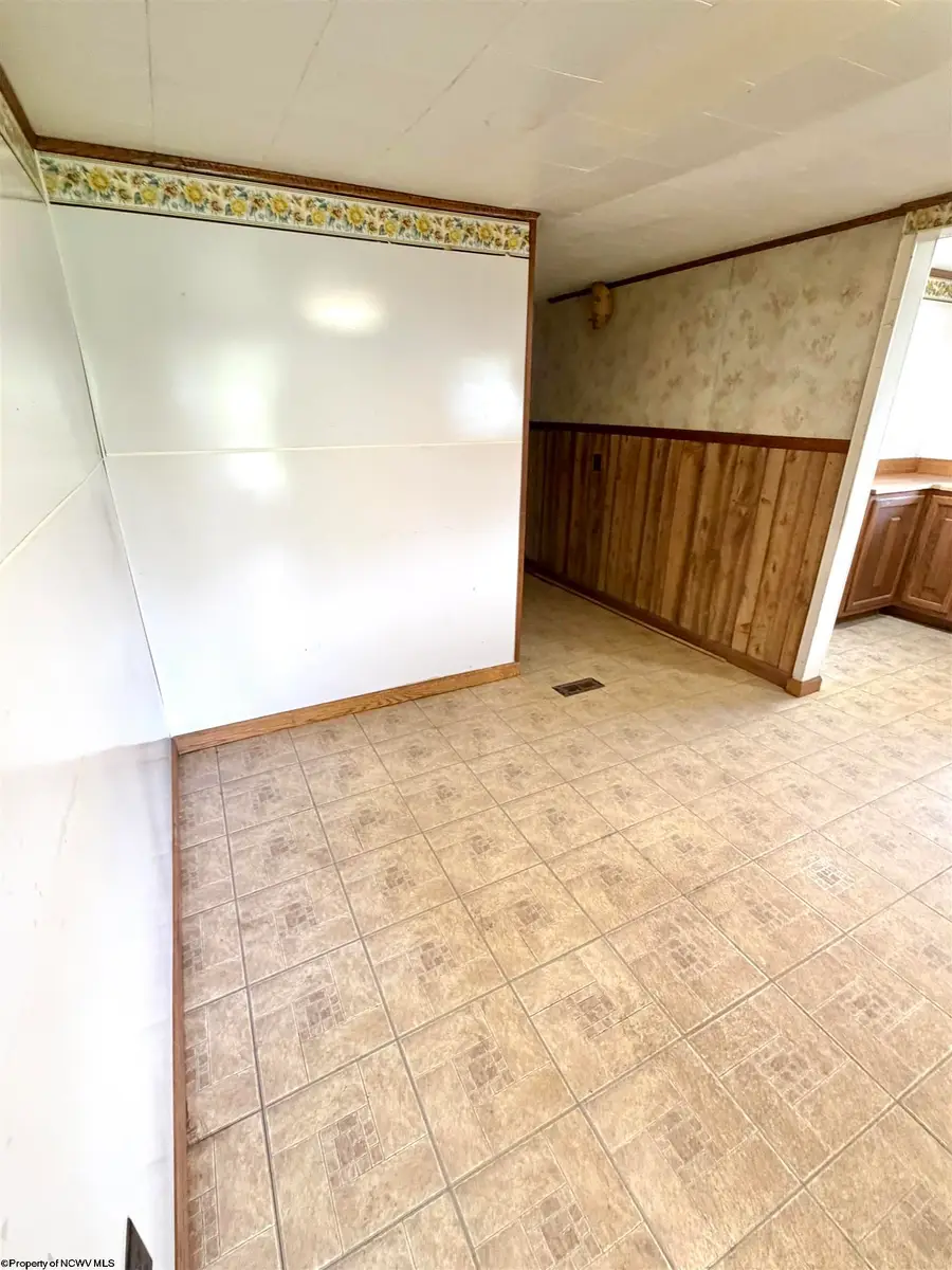 128 1/2 Valley Street, Salem, WV 26426 - #2