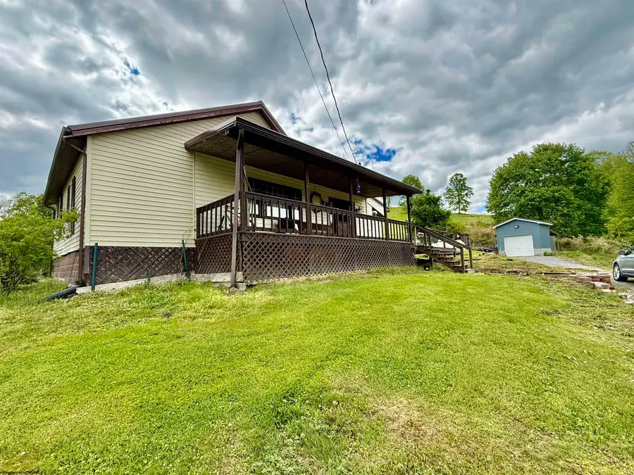 669 W Hill Road, Grafton, WV 26354 - #2