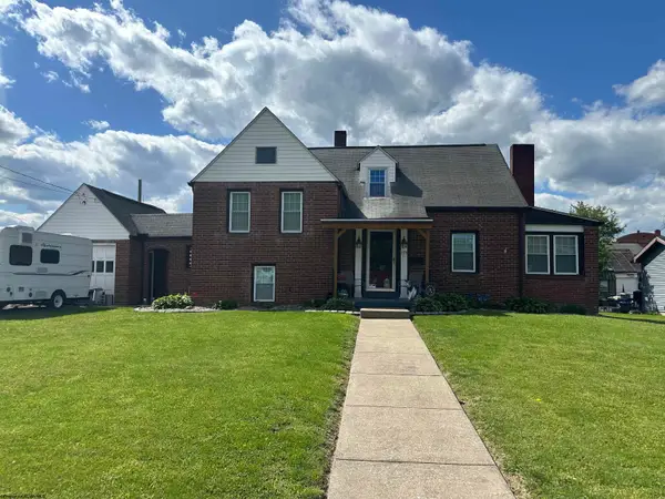 323 Court Avenue, Weston, WV 26452-000