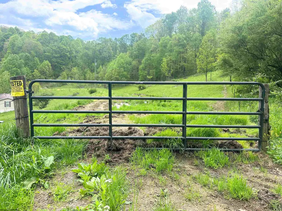 3003 Pell Road, Kingwood, WV 26537 - #3