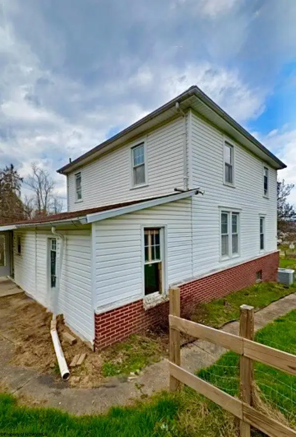 301 Hampton Road, Fairmont, WV 26554