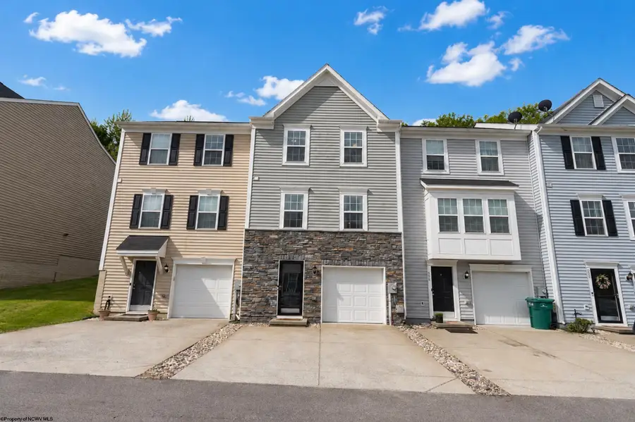205 Queensbury Court, Fairmont, WV 26554 - #2