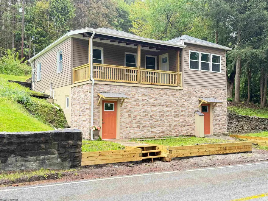 486 Spruce Street, Thomas, WV 26292 - #2